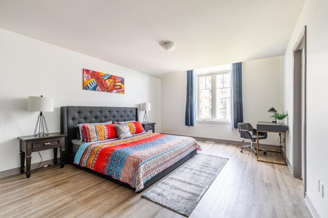 Modern Hamilton Homes Lake Ontario Shore By Globalstay Exteriör bild