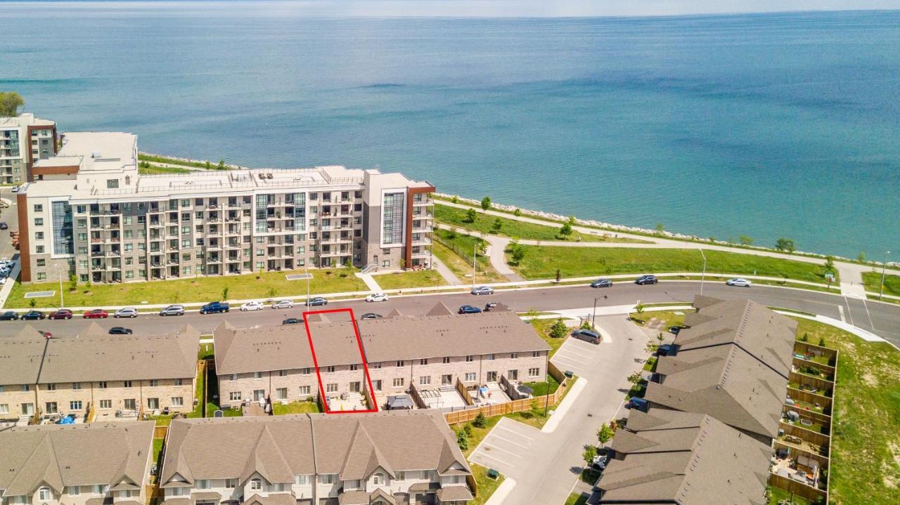 Modern Hamilton Homes Lake Ontario Shore By Globalstay Exteriör bild